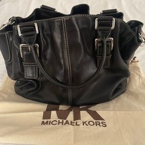 Michael Kors Handbag. Only used few times.